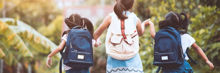 California MO Chiropractor Discusses Proper Child Backpacks